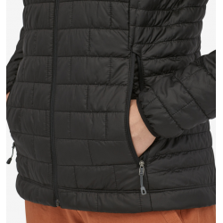 Patagonia - Veste à capuchon Nano Puff® pour femmes - Noir Patagonia Vêtements