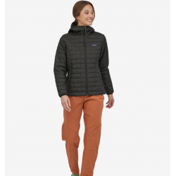 Patagonia - Veste à capuchon Nano Puff® pour femmes - Noir Patagonia Vêtements