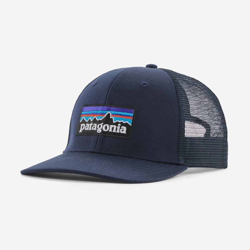 Patagonia P-6 logo Trucker Casquette Bleu Marin Patagonia Chapeaux et casquettes