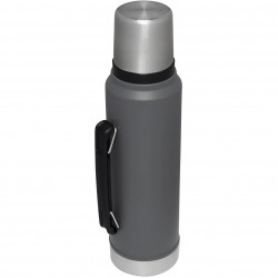 Stanley Classic Legendary Bottle | 1.5 QT Charcoal - Stanley - sporteque.ca