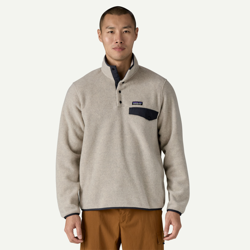 Patagonia - Pull en molleton léger Synchilla® Snap-T® pour homme - Farine d'avoine/Bleu Marine - Patagonia - sporteque.ca