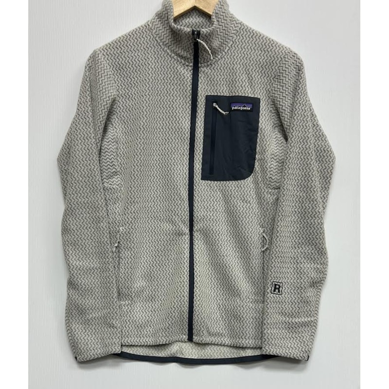 Patagonia W's R1 Air Jacket Birch White - Patagonia - sporteque.ca